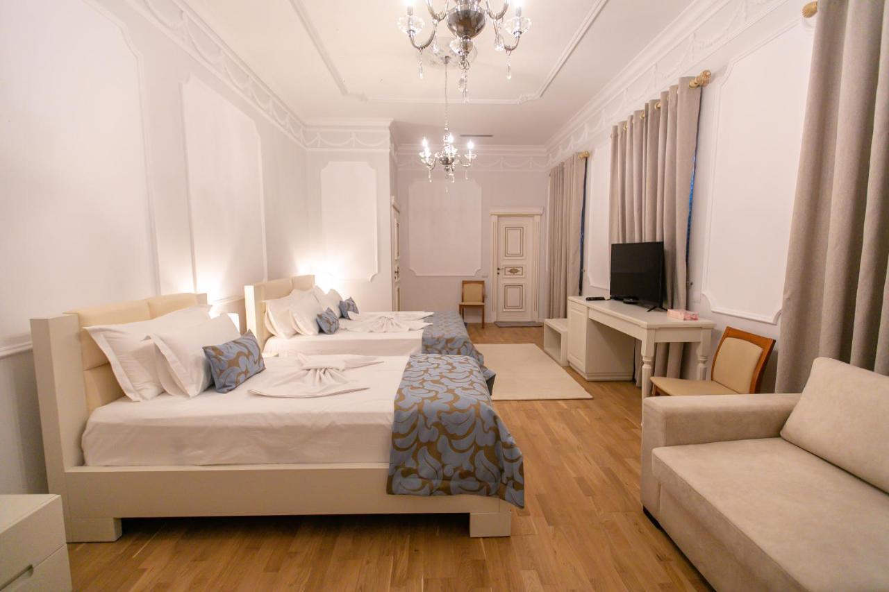 Vila Ferdinand Modern Rooms In Tirana'S Center מראה חיצוני תמונה