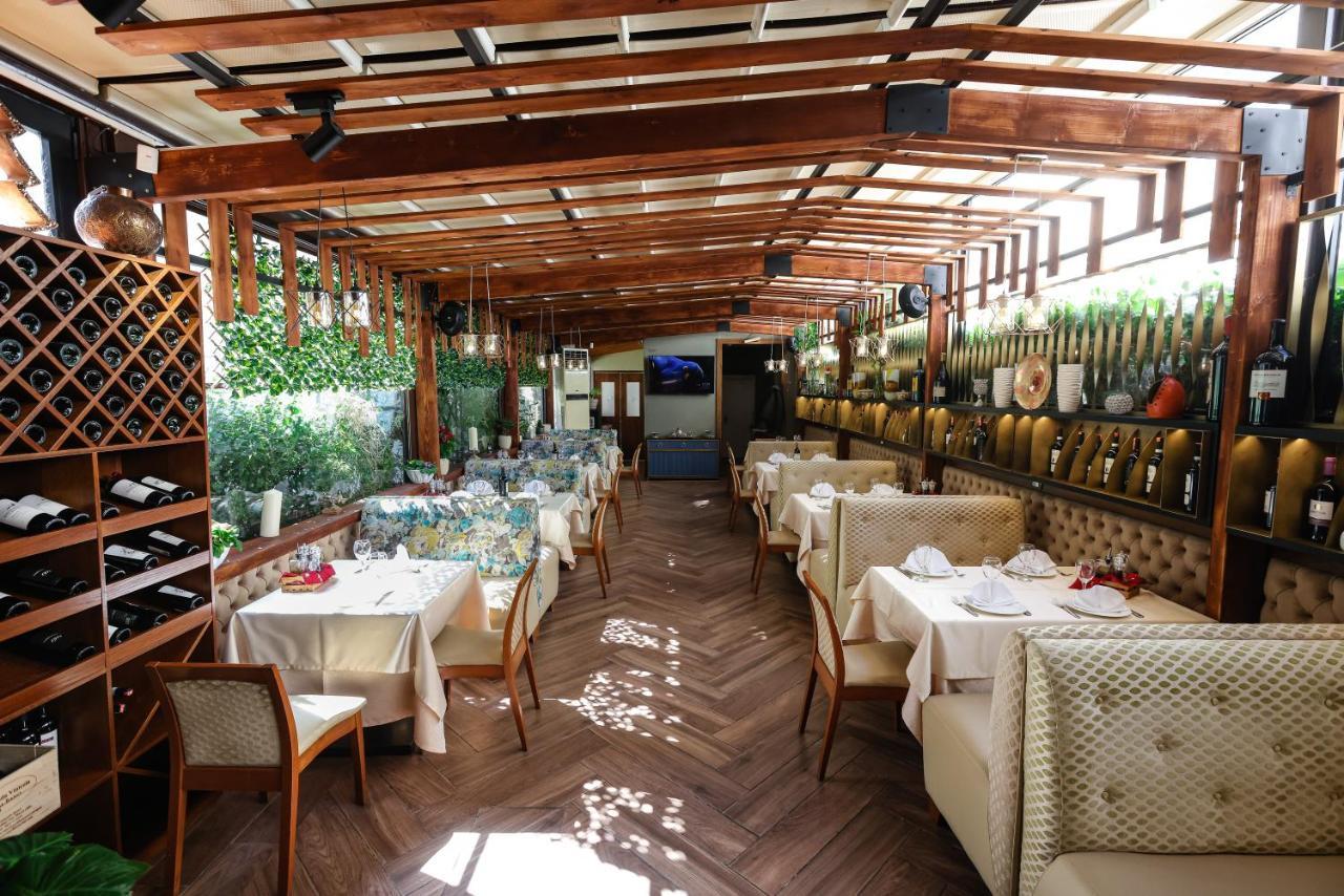 Vila Ferdinand Modern Rooms In Tirana'S Center מראה חיצוני תמונה